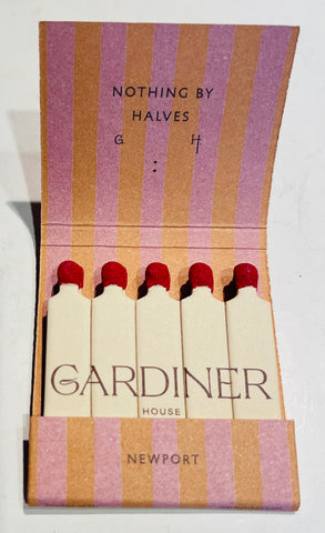 "Gardiner House" Newport, RI Retro Feature Matchbook