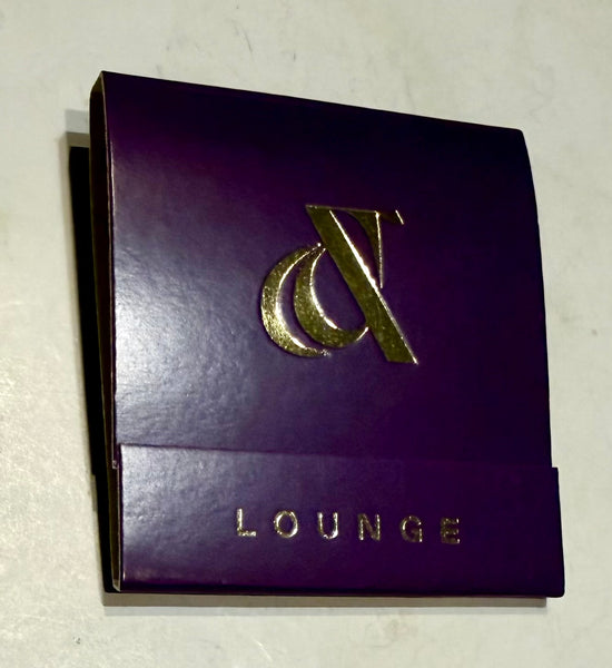 "Pluma Lounge" Retro Feature Matchbook